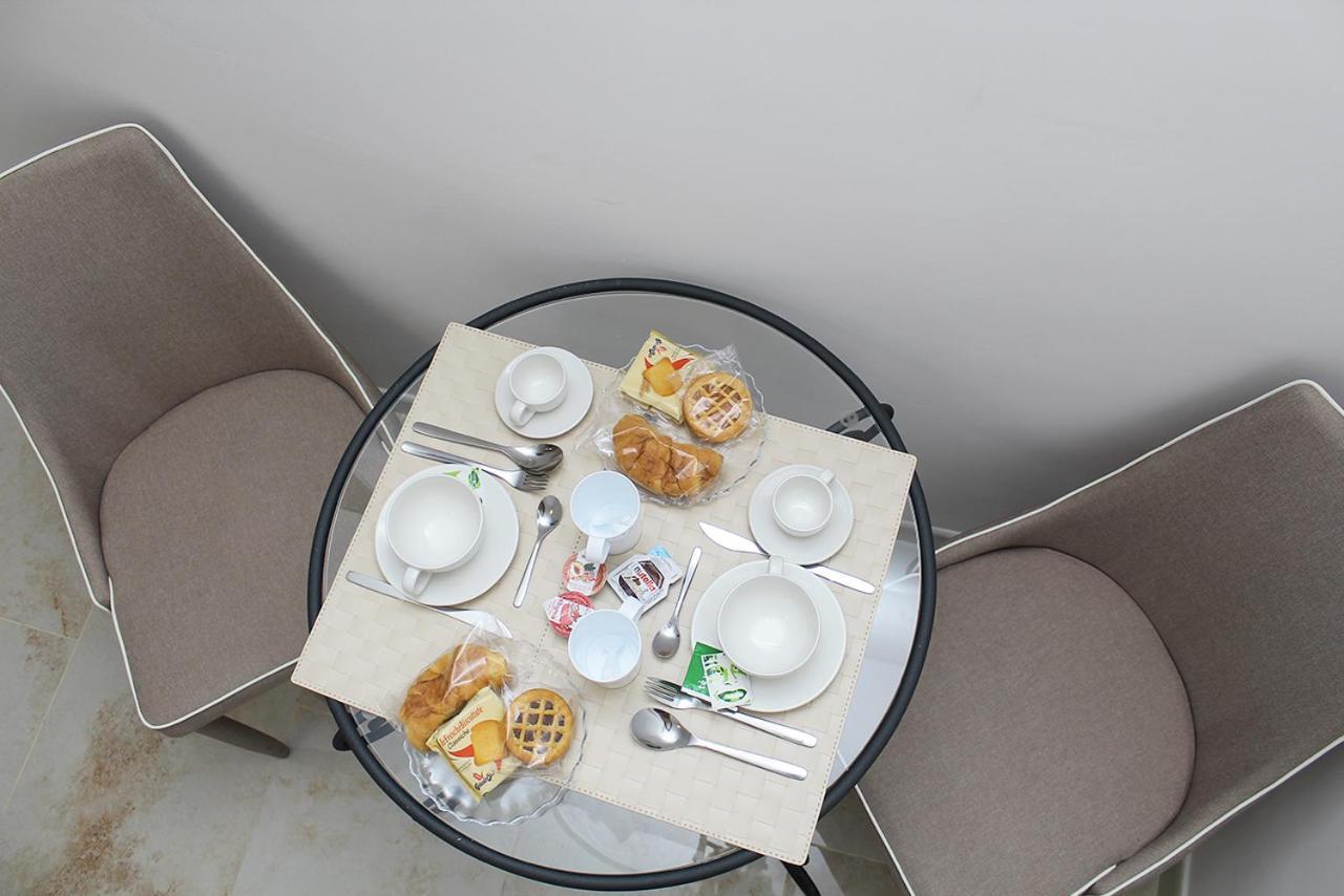 Antonietta De Pace Rooms By Napoli Milionaria B&B Exterior photo